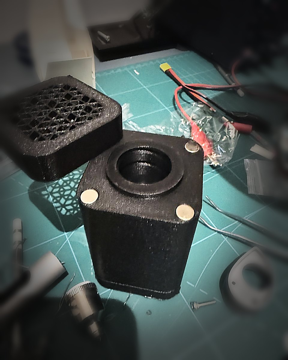 Matte black printed enclosure with stainless chamber and magnetic lattice lid